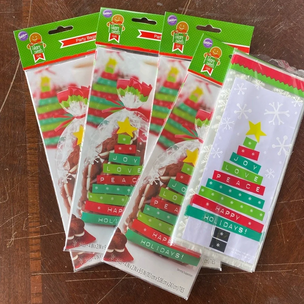 Wilton - Joy, Love, Peace, Happy Holidays! Party/ Treat Bags - 100 Bags